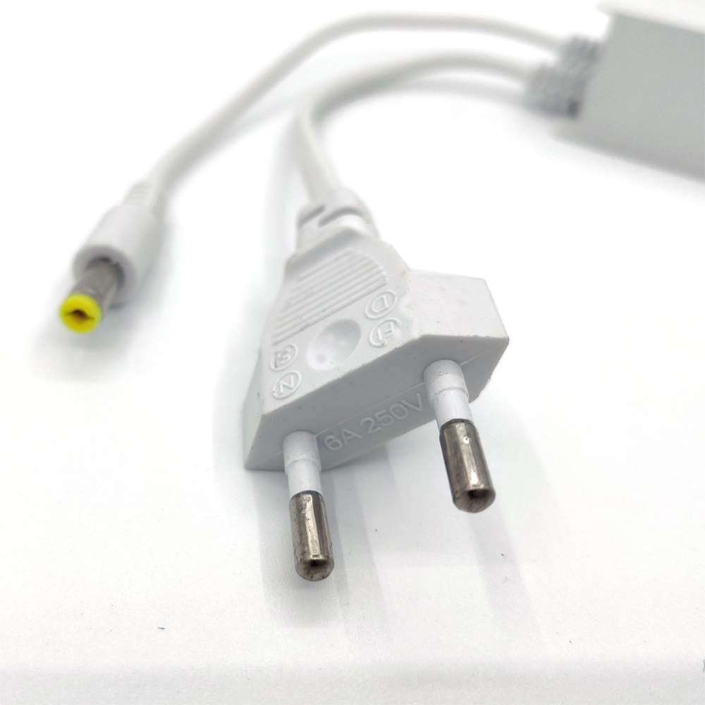 Bianco AC 100-240V Ingresso DC - Outdoor Power Plug In recensione e prezzo